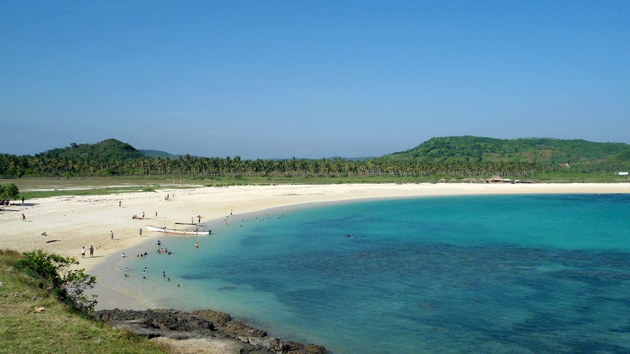 Lombok beach and culture tour Tanjung Aan